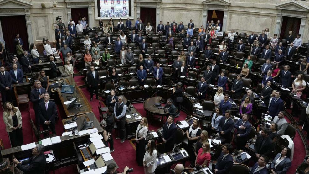 El Gobierno alcanzó el quórum y Diputados ya debate la reforma laboral