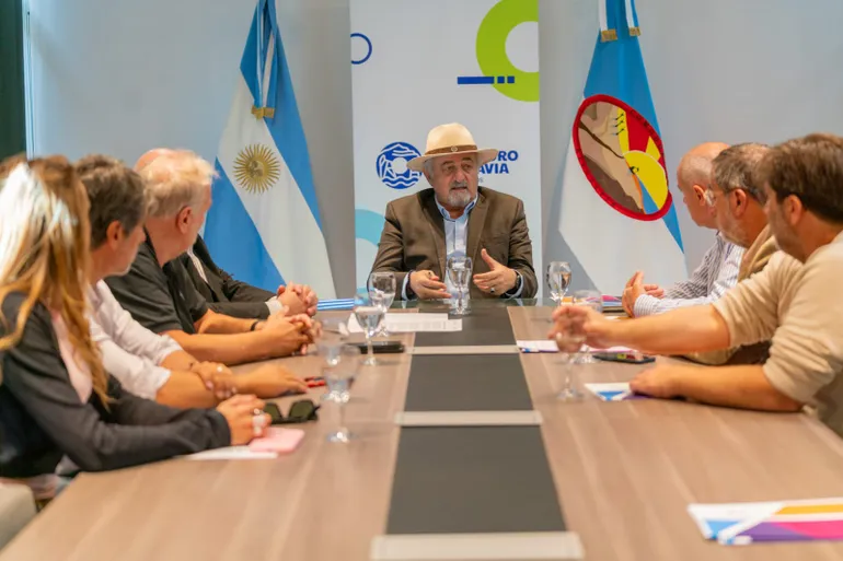 El intendente Othar Macharashvili firmó un convenio de cooperación con distintas instituciones para la concreción del evento